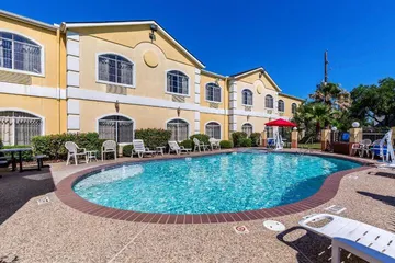 Studio 6 Suites Houston TX - Spring