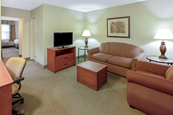 Room 5 of 56