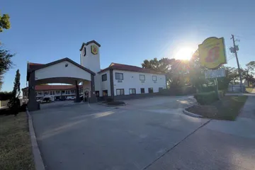Super 8 by Wyndham Houston / Brookhollow NW