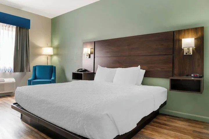 Room 4 of 26