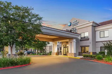 Best Western Valencia / Six Flags Inn & Suites