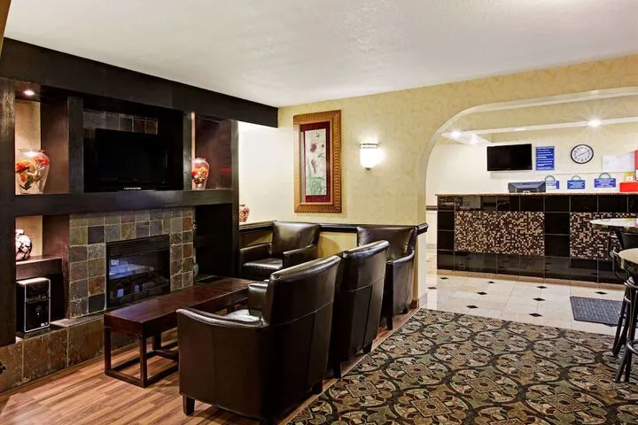 Hotel Interior 3 of 28