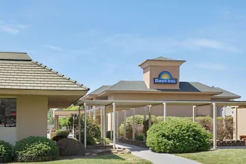 Days Inn by Wyndham Charlotte / Woodlawn Near Carowinds