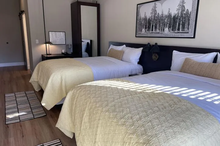Room 3 of 64