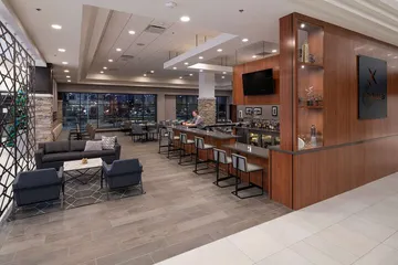DoubleTree by Hilton Madison East