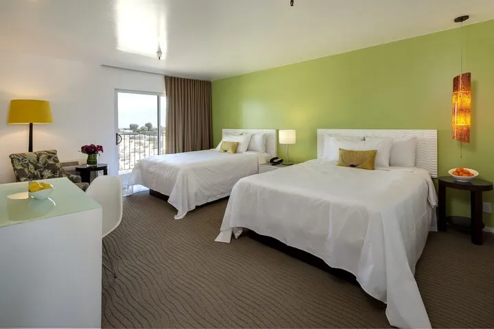 Room 5 of 72