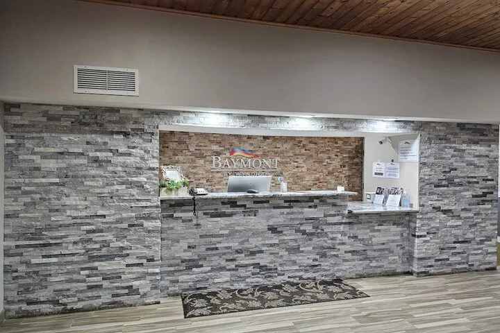 Check-in/check-out kiosk