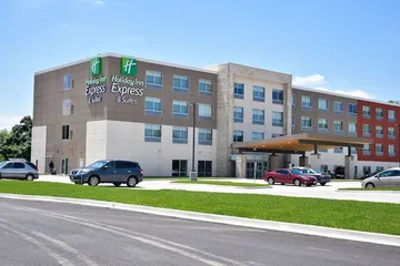 Holiday Inn Express & Suites Bensenville - OHare by IHG