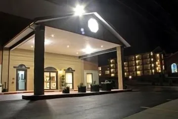 Grand View Inn and Suites