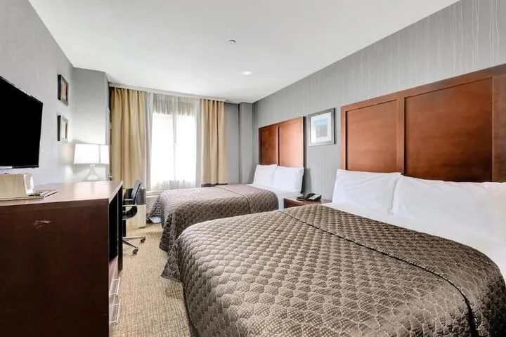 Room 3 of 17