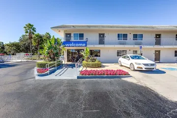 Studio 6 Extended Stay - Kissimmee FL - Orlando