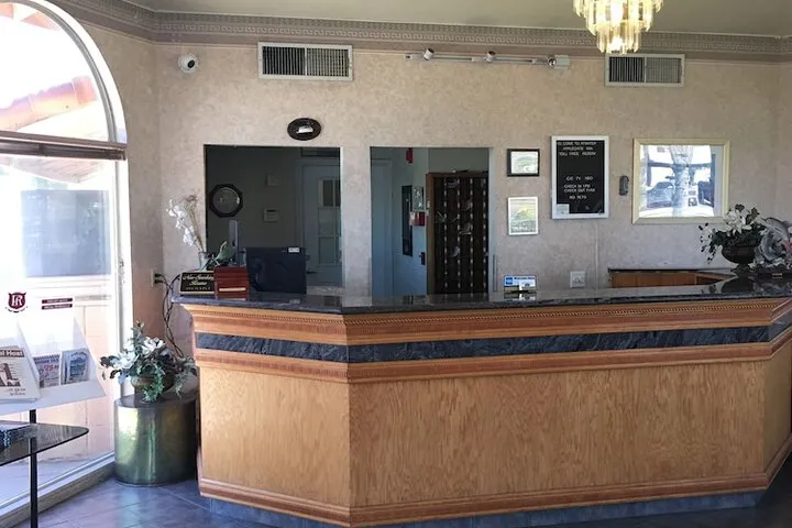 Hotel Interior 4 of 27