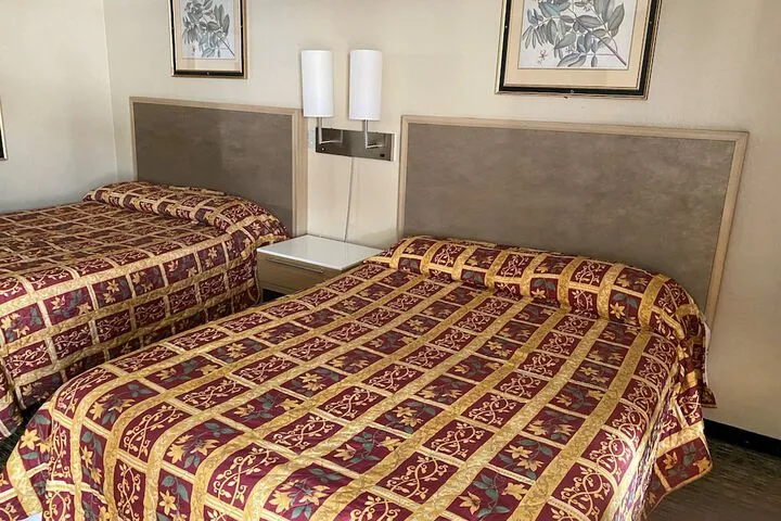 Room 2 of 17