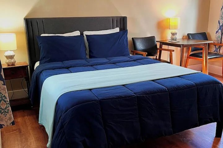 Room 5 of 26