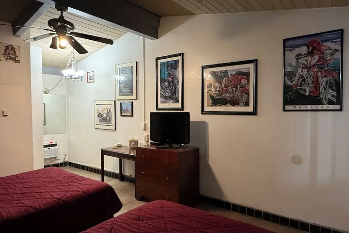 Room 5 of 23