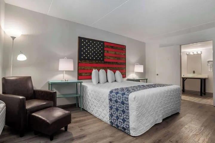 Room 4 of 22