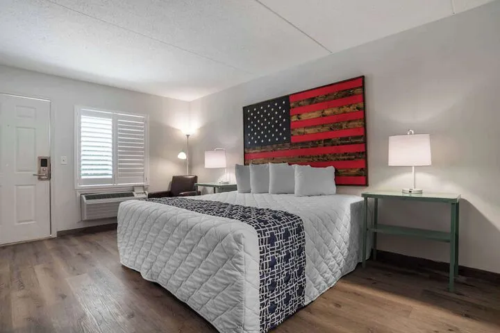 Room 5 of 22