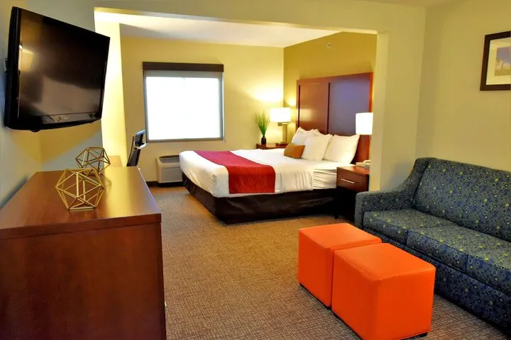 Room 4 of 30