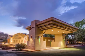 Holiday Inn Canyon De Chelly by IHG