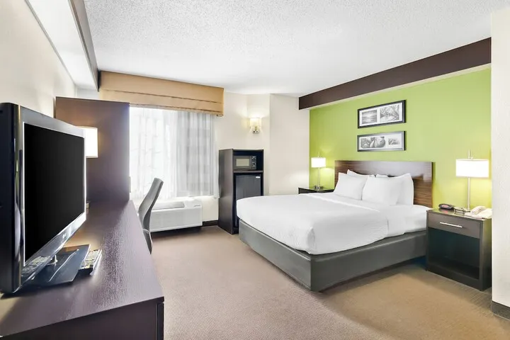 Room 5 of 51