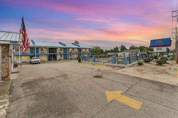 Motel 6 Branson MO