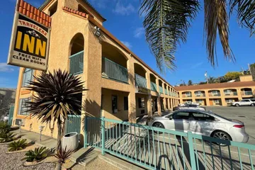 Travelers Inn