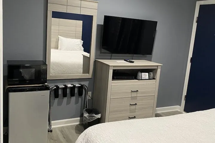 Room 5 of 34