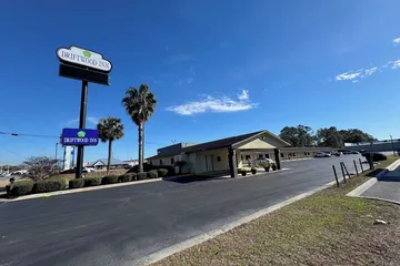Driftwood Inn