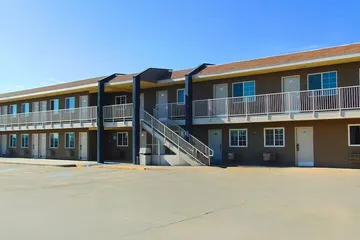 Corcoran Country Inn