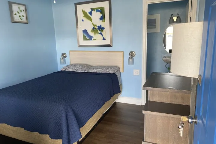 Room 3 of 13