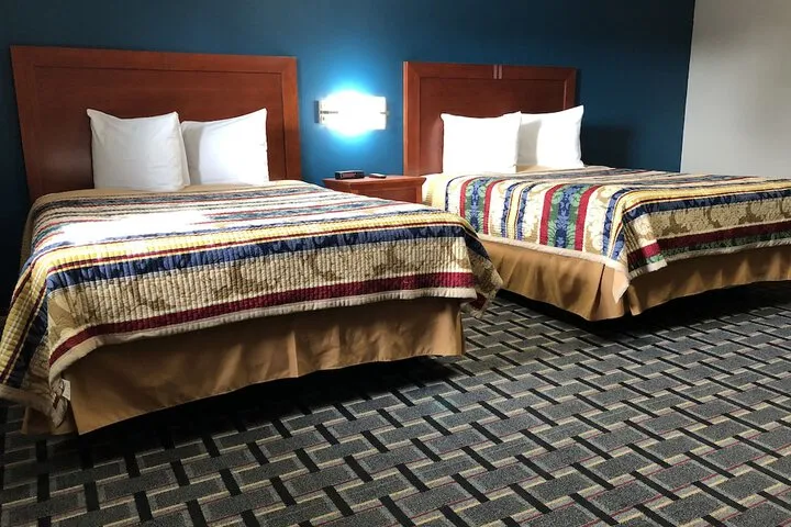 Room 5 of 17