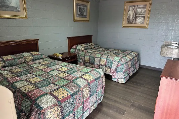 Room 3 of 5