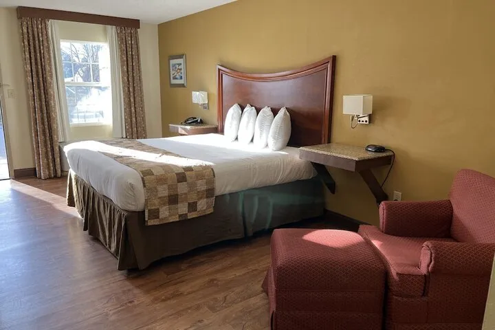 Room 5 of 7