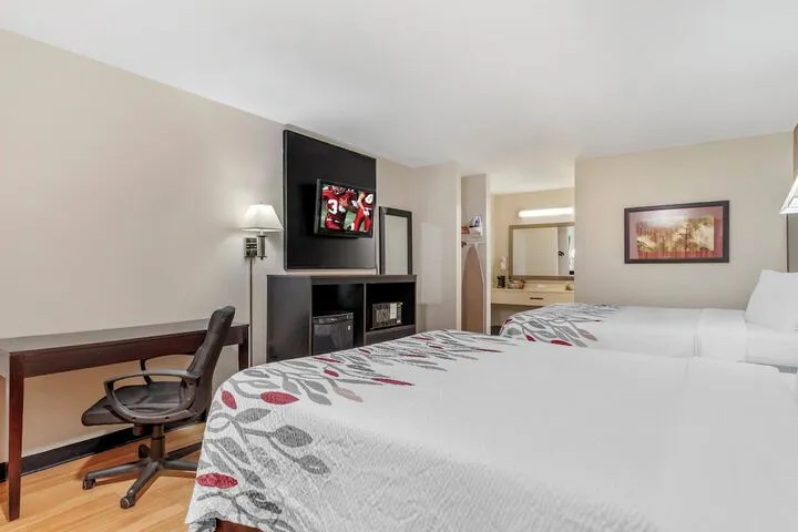 Room 4 of 27