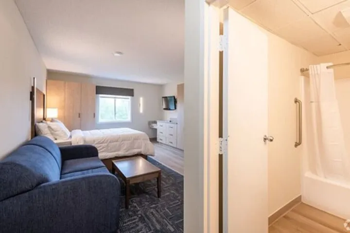 Room 2 of 7
