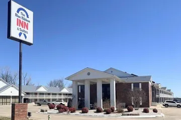 Blue Ribbon Inn and Suites