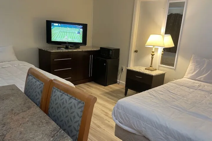 Room 4 of 45