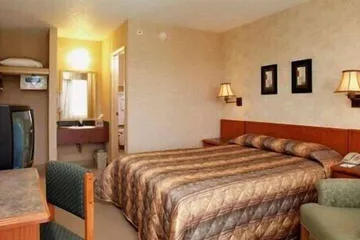 Langley Hwy Hotel