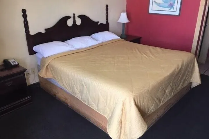Room 3 of 26