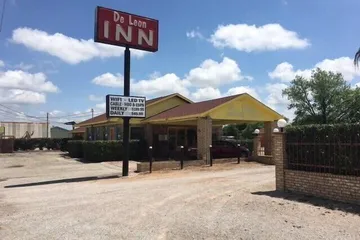 De Leon Inn