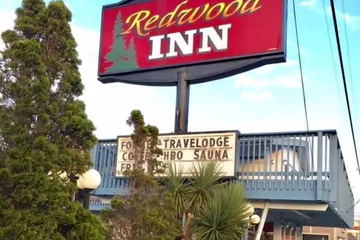 Redwood Inn