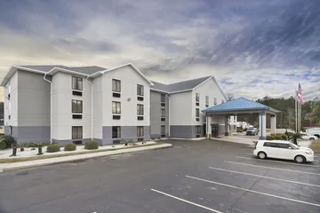 Baymont by Wyndham Pooler / Savannah