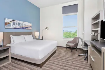 Hyatt House Chicago Medical / University District