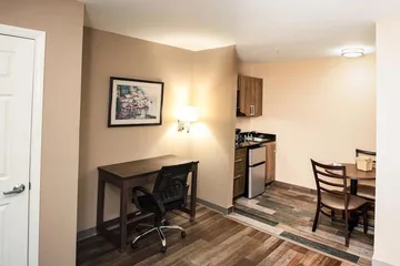 Suburban Studios Charlotte - Ballantyne