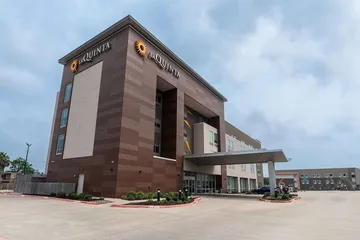 La Quinta Inn & Suites by Wyndham Corpus Christi Southeast