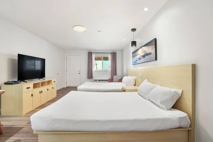Room 5 of 90