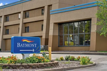 Baymont by Wyndham La Crosse / Onalaska