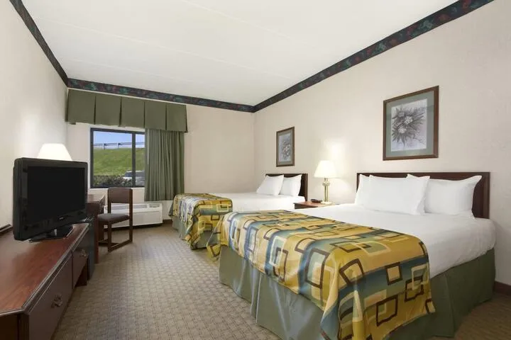 Room 5 of 26