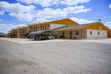 Duncan Inn by OYO OK - Hwy 81 Near Chisholm Casino