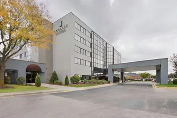 Embassy Suites by Hilton Milwaukee Brookfield